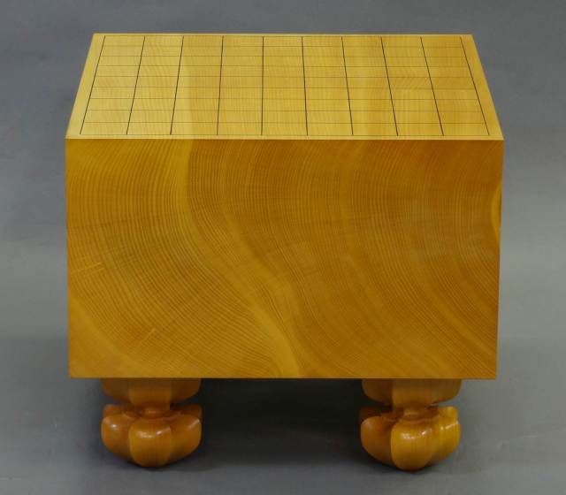Hyuga Kaya Shogi Board [19.4cm thick, Tenchi-masa]