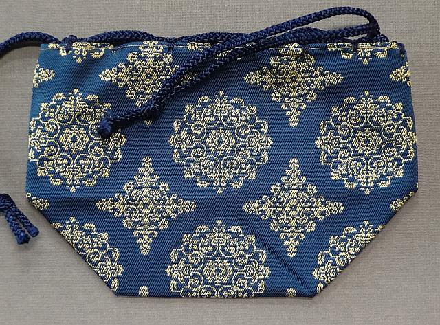 Tatsumura silk pieces bag  [Ryokamon Nishiki]