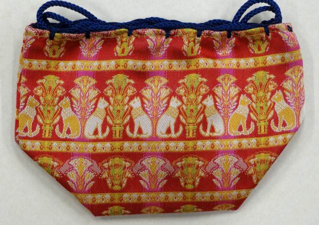 Tatsumura silk pieces bag [Egypt no Neko] (Ruby)